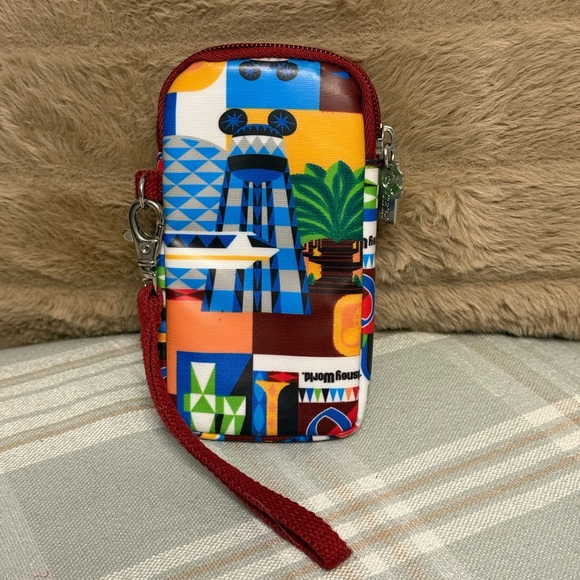 Disney Accessories - Walt Disney World Retro 2014 Commemorative Pouch / Wristlet